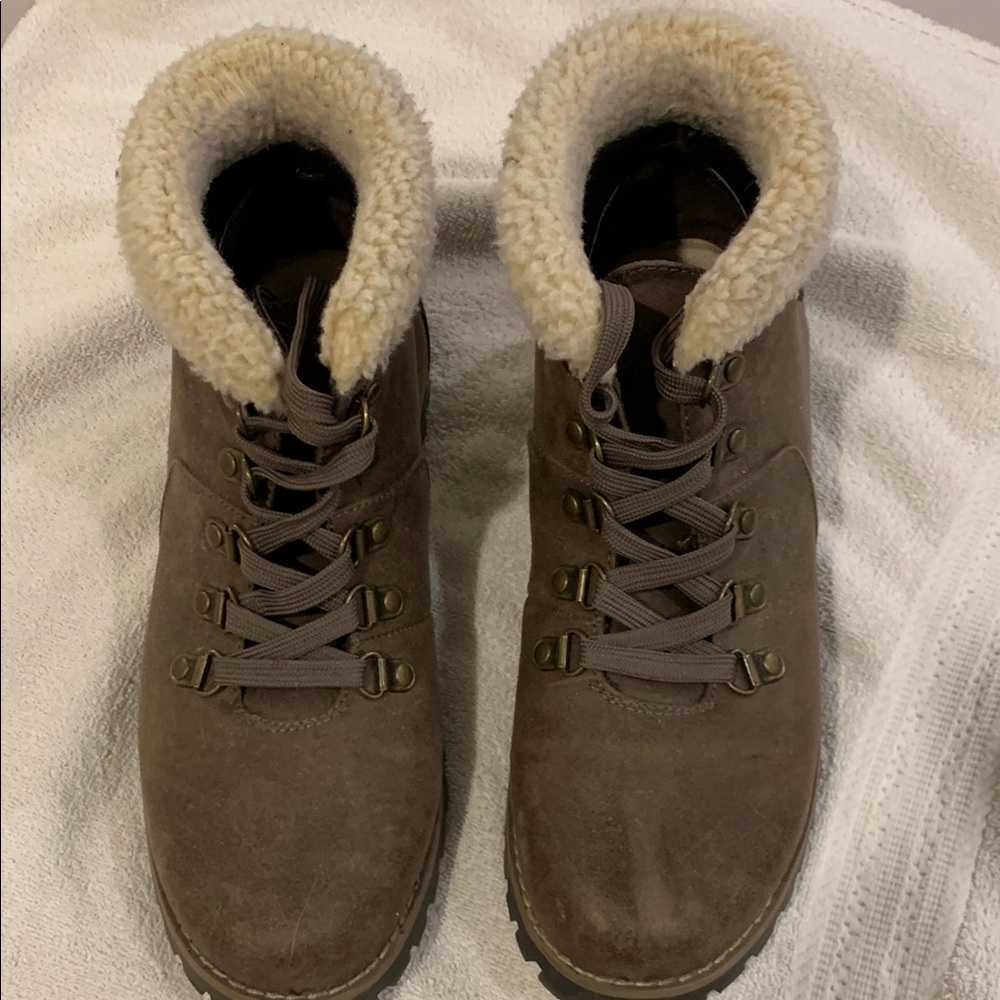Sonoma Brown and Cream Winter Boots